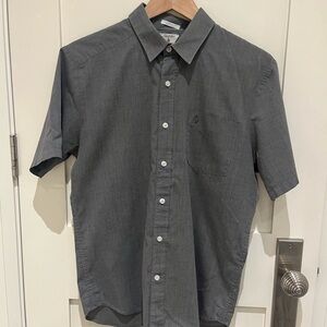 Men’s Volcom shirt